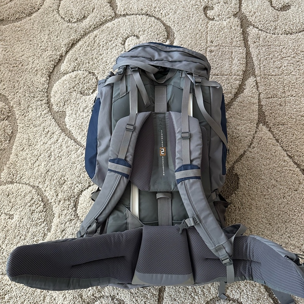 Like New Kelty Coyote 4750 Air Suspension Internal Frame Backpack, Used Once. - Picture 2 of 9
